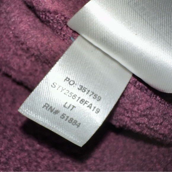 Patagonia Women's Better Sweater 1/4 Zip Pullover
Medium Purple - Picture 9 of 10